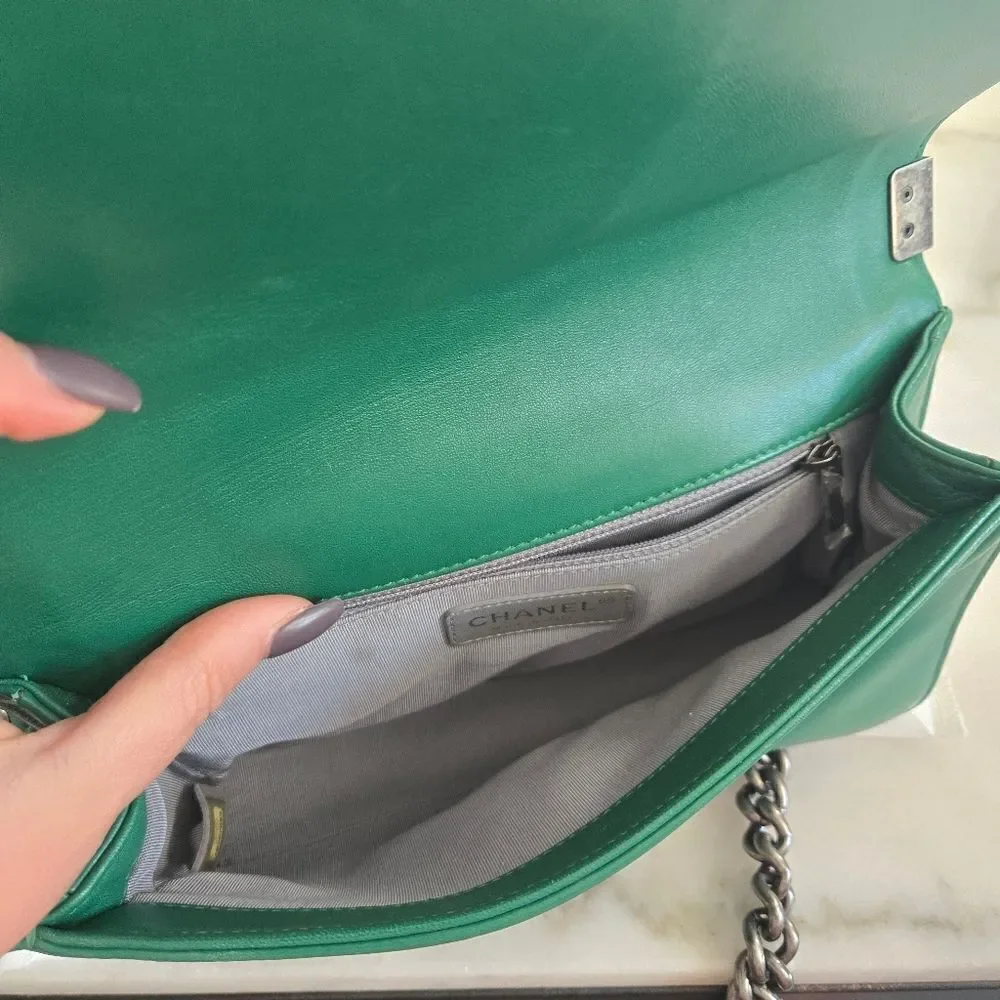 Chanel Green Lambskin Galuchat Stingray Medium Boy Bag